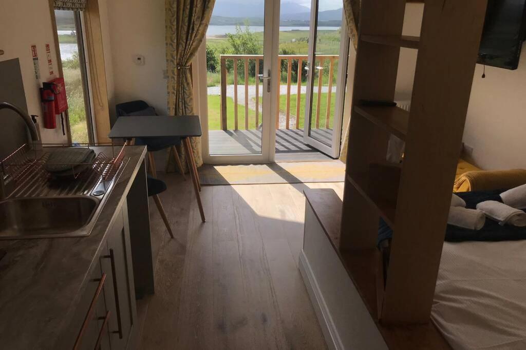 The Hideaway Apartment Orbost ภายนอก รูปภาพ