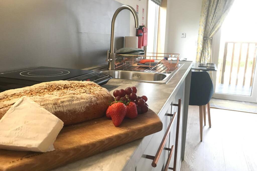 The Hideaway Apartment Orbost ภายนอก รูปภาพ