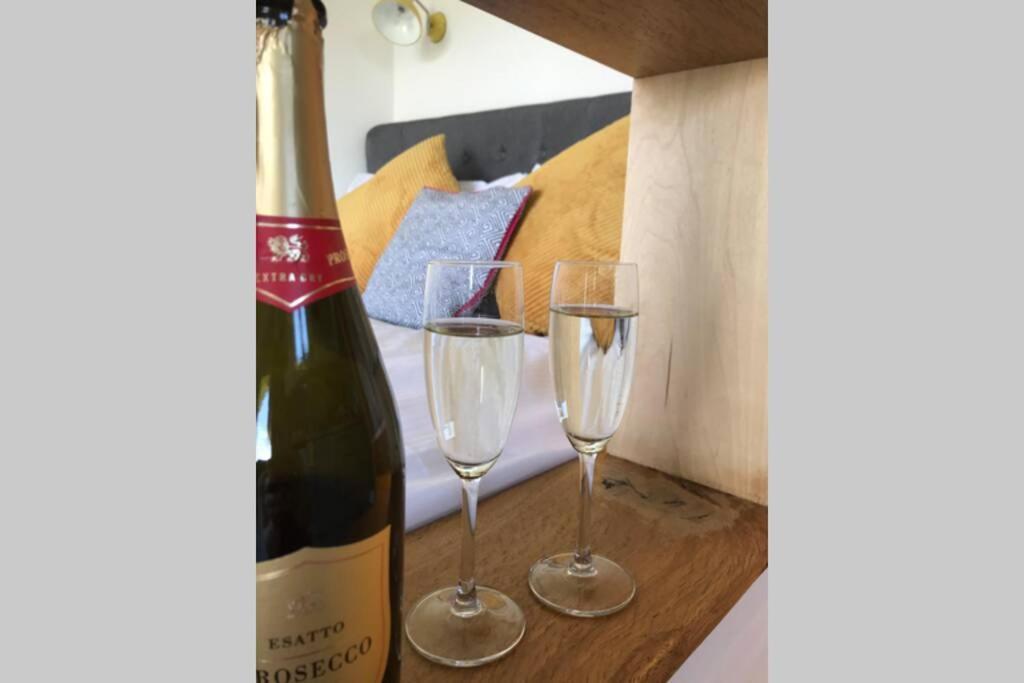 The Hideaway Apartment Orbost ภายนอก รูปภาพ